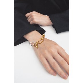 Gold De_Chain Bracelet