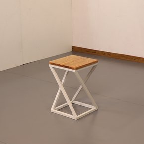 버케 철제 원목 식탁 의자