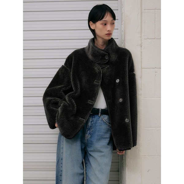 리얼 양털 오버핏 라인 무스탕 자켓 [차콜]