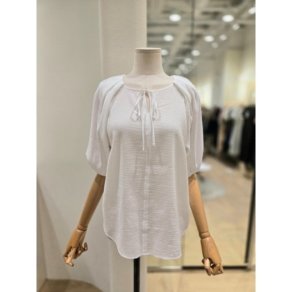 [부산점] 턱 디테일 볼륨 블라우스(PR2WB081)