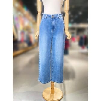 베네통 [여주점] 라인 디테일 데님 팬츠 (BADP62531)