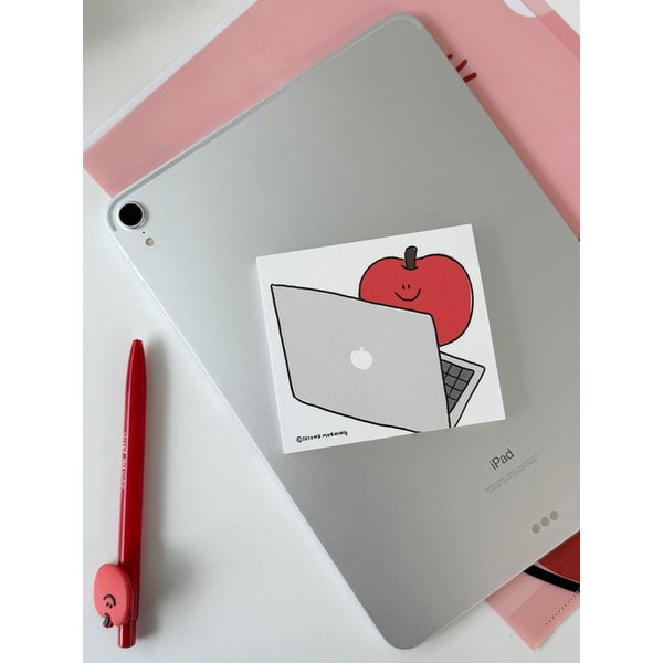 애플이 노트북 떡메모지