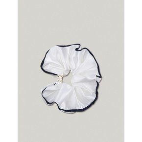 CLASSIC LOGO HAIR SCRUNCHIE [IVORY - SILK]