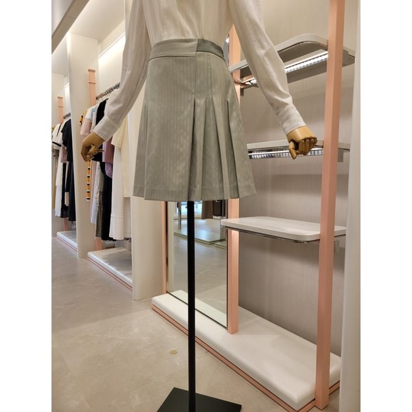 [여주점] 88% 할인 여성 스트라이프 주름 스커트 (ITM3WSK160A)