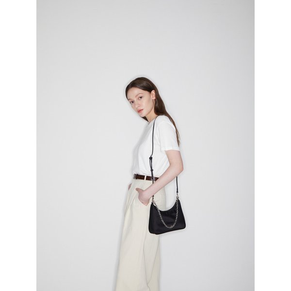 아만다 체인 숄더백 AS7AB701