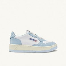 [AUTRY SNEAKERS]오트리 스니커즈/MEDALIST SNEAKERS WB/LIGHT BLUE/UYD1M70003A84
