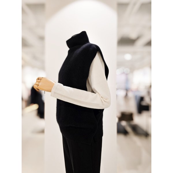 [파주점] 폴라 넥 니트 베스트 CPAA1VT261