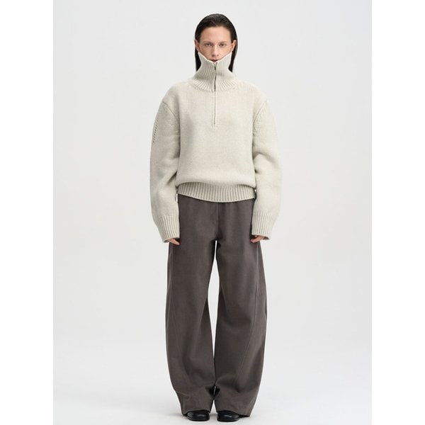 피치 코튼 커브드 팬츠 - 차콜