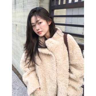 더라우스트 부클 퍼 울 코트 IVORY