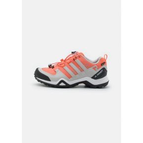 3548341 Adidas Terrex 아디다스 퍼포먼스 TERREX SWIFT - 등산화 산호 융착/산성 오렌지/코어