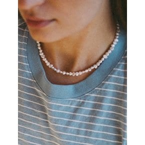 Amy Pearl Necklace