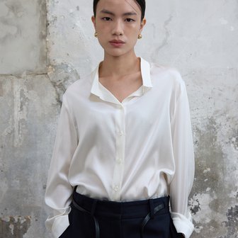 분닥세인츠 Vintage Collar Silk Shirt White