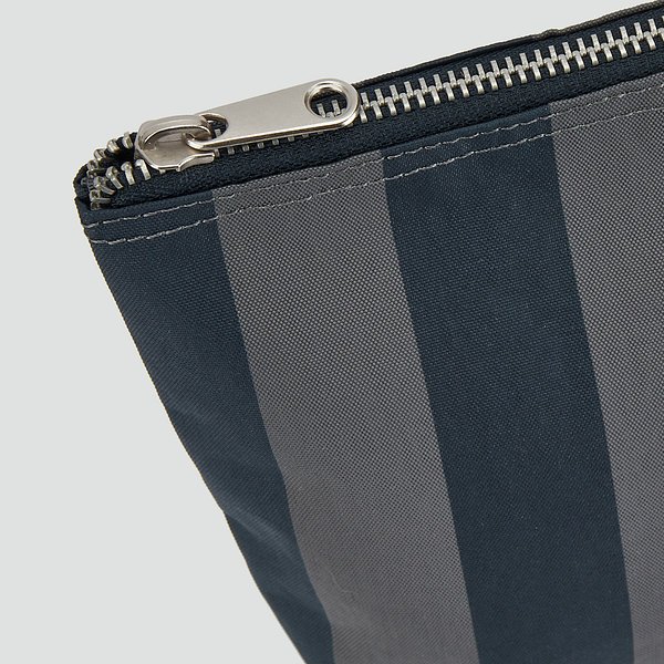 파우치 M J145202011058