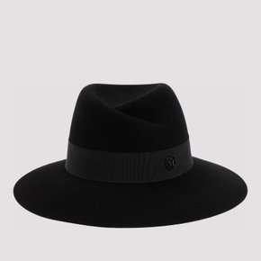 [해외배송] 메종미쉘 로고 핀 버지니 울 햇 1001121001 BLACK