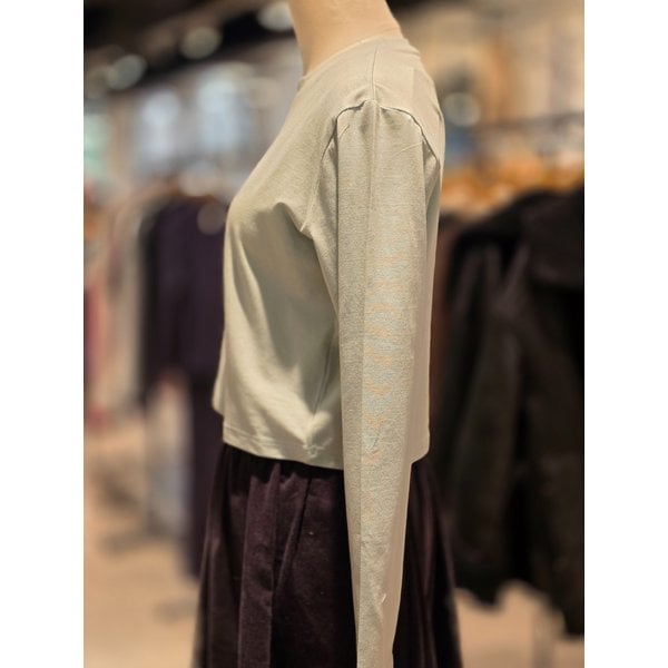 [파주점] 랩 프린트 크롭티셔츠 AQ1CT245