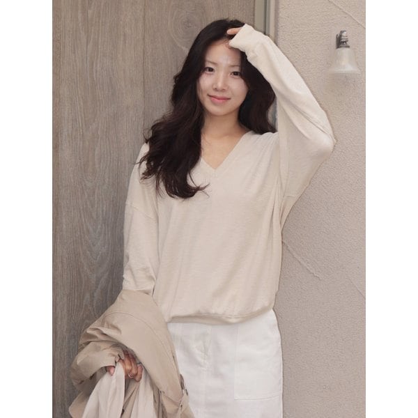 [단독]SITP5274 브이넥 가오리 컴포트 티셔츠_Light beige