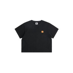[공식]에센셜 시그니처 로고 반팔 티셔츠 우먼 DEEP BLACK