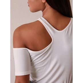 ASYMMETRIC CUT-OUT SHORT SLEEVE TOP_T216TP119