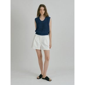 TWO TUCK LINEN SHORTS (WHITE)