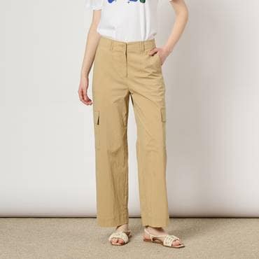 BCBG 백 밴딩 포켓 팬츠 B4M4P326