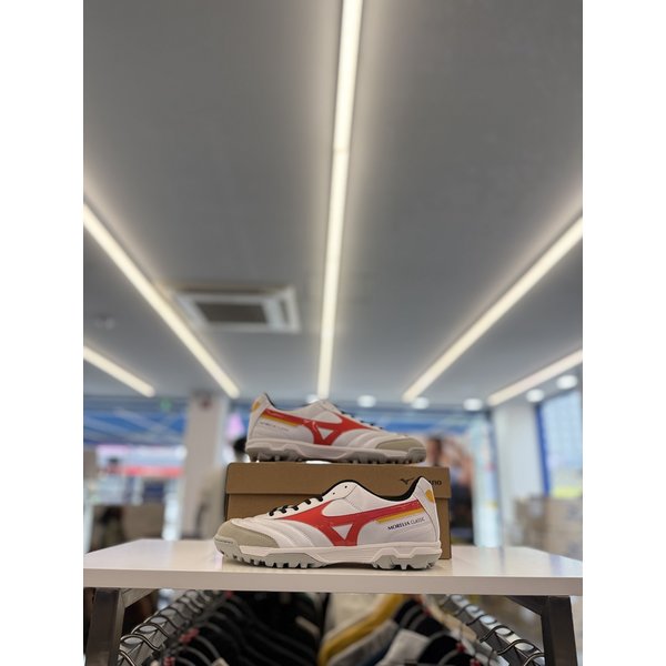 [여주점] 남여공용 Q1GB2402 모렐리아 살라 클래식 TF MORELIA SALA CLASSIC TF 풋살화