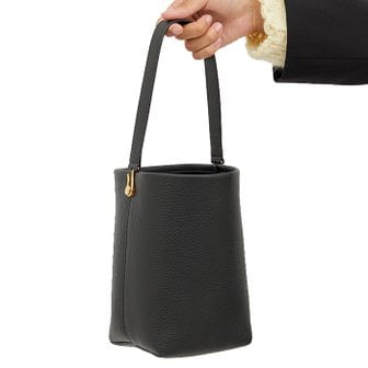 더로우 NS 후크 스몰 그레인 레더 토트백 블랙 W1695 L129 BAG