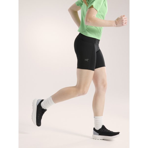 [시흥점] [공식판매처] SS25 엣센트 하이라이즈 유틸리티 쇼츠 8 여성 (APPSW09522)