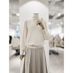 [파주점] 스카프 넥 플리츠 풀오버 니트 CR3A1PO081