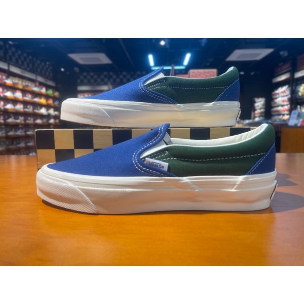 [여주점] (남여공용) 스니커즈 프리미엄 슬립온 리이슈 98 (블루/그린) (VN000CSEY7G)