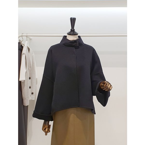 [파주점] 쥬크 주크 캐시혼방 루즈핏​ 케이프형 숏코트 V254PSH933