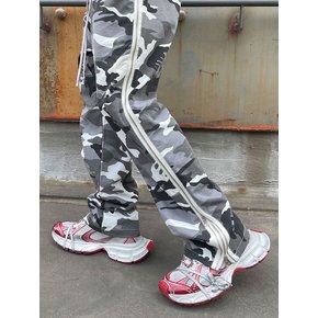 COTTON TWIN SIDE LINE ZIPPER PANTS (SNOW CAMO)