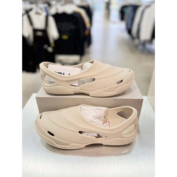 [여주점] 1SM02607G 920 FILA  SLEEK CLOG  슬릭  클로즈 여성운동화