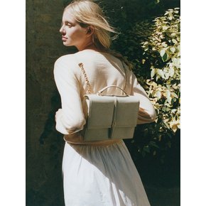 CLASSIC LOGO HALLIE BACKPACK (ECRU)