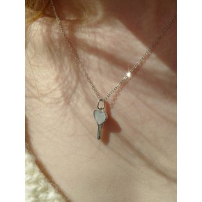 stone heart key necklace (silver)