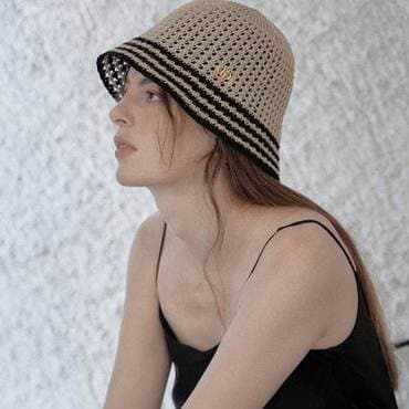 헤지스 베이지 라인배색 면혼방 벙거지모자 HIHE5F110I2