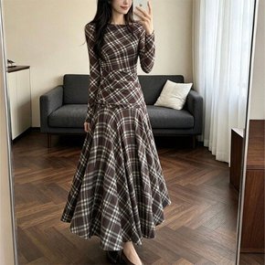체크패턴 슬림라인 플레어원피스 킬리체크원피스
