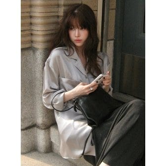 무니드 [유하 PICK] PEARL OPEN COLLAR SHIRT - SILVER