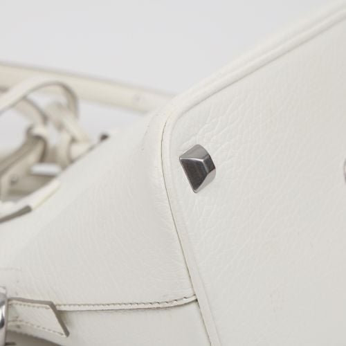 https://image-cdn.trenbe.com/resale-product-photo/885416/1791449322075-24021a92-0fd2-48d2-828b-40e4d1130455.jpg