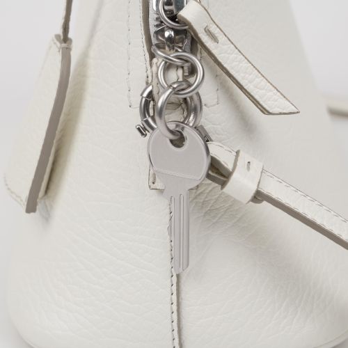 https://image-cdn.trenbe.com/resale-product-photo/885416/1791449322106-b008b1cd-6f65-47b1-b338-1e02b05bcfc6.jpg