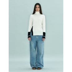 [정상가480,000]Side Slit Turtleneck_D5WAW23203WHX