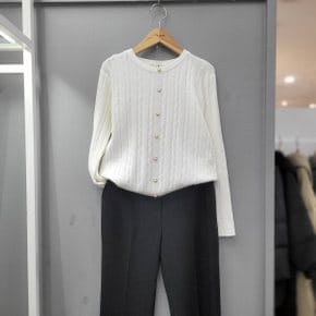 진주단추 꽈베기니트 MO8WKT33