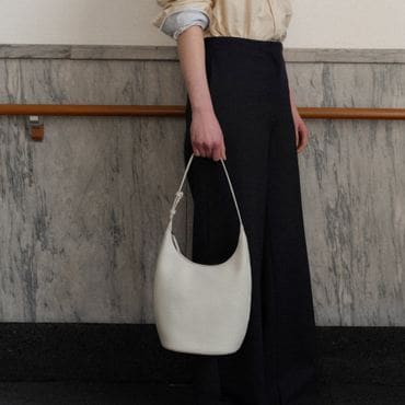 로서울 Around hobo bag ivory