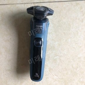 S5582  필립스 전기 면도기 3 헤드 면도기