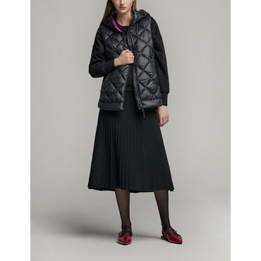 DKNY (( 9/8까지 브랜드데이 10% )) 메탈릭 패딩 베스트 (DW2E9PVT038U)