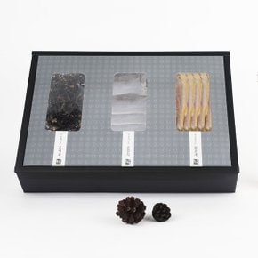 차롱 고사리(80g) + 은갈치(특대) 3마리 + 참조기(18~19cm) 8마리[냉동]