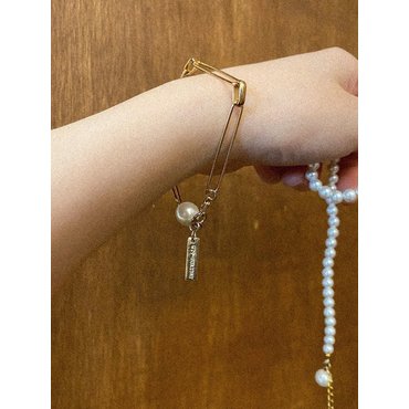 위트홀리데이 Gold point pearl round bracelet