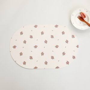모던하우스 L 봄꽃 패턴 타원 방수 식탁매트 로즈