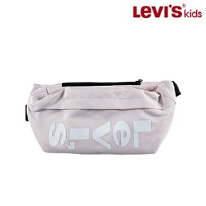 LAN LEVIS BANANA SLING BAG 9A8302 513 PK _P377029120