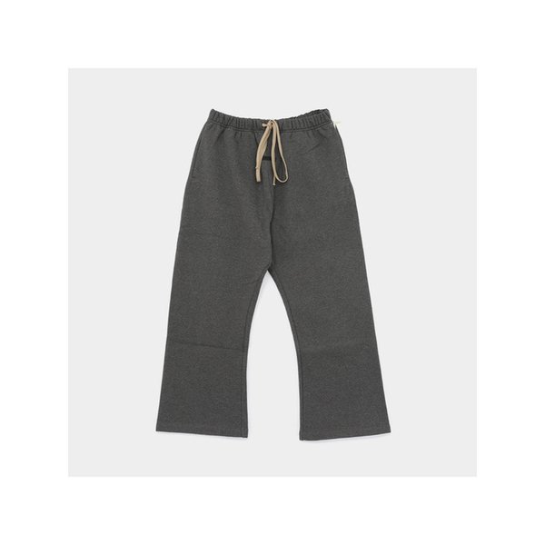 패치로고 에센셜 플레어 스웨트 남성 팬츠 130HO258411F