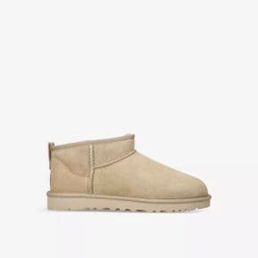 5455745 UGG Classic Ultra Mini logo-patch suede and shearling ankle boots